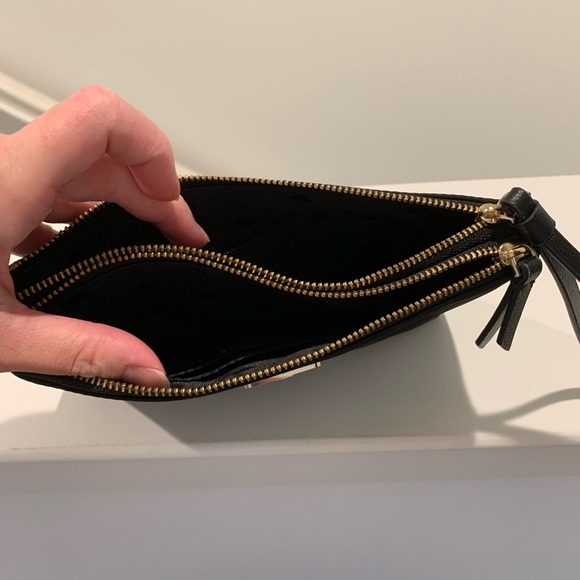 Kate Spade wristlet - Picture 4 of 5